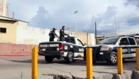 Le roba taxista siete mil pesos