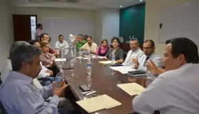 Se reúne Delegado del IMSS con autoridades y la CTM