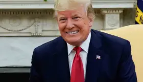 Trump crea 'marca' de popotes de plástico