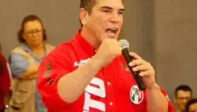 Llama a actualizar ideología priísta