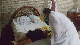 Realizan consulta médicas a domicilio