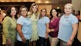 Apoya Gobernadora Pavlovich a las mujeres