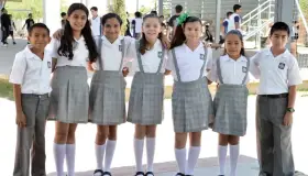 Regresa algarabía estudiantil