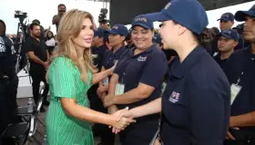 Fortalece Gobernadora seguridad con la entrega de 152 patrullas