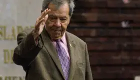 ‘¡Chinguen a su madre!’, dice Muñoz Ledo a diputados