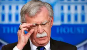 Trump destituye al asesor de seguridad nacional John Bolton
