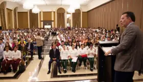 Orientan a jóvenes sobre el suicidio