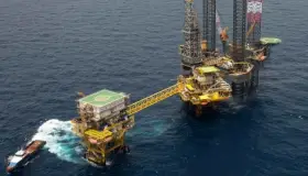 Gobierno 'inyecta' 5 mil mdd a Pemex