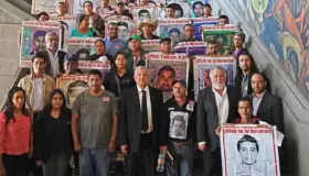 AMLO y Gertz Manero se reunirán con padres de los 43
