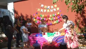 Se viste UPN de colores patrios