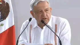 'El elefante ya está en pie, pero hace falta que camine': López Obrador
