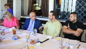 Promueven la salud del adulto mayor