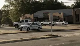 Tiroteo en bar de EU deja 2 muertos y 8 heridos