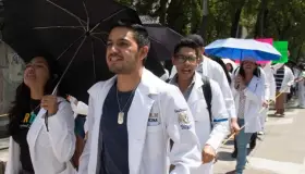 Alistan plan para contratar médicos, enfermeras…