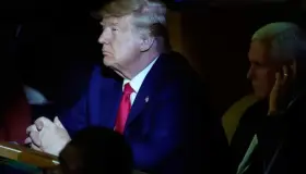 Trump llega de sorpresa a cumbre del clima