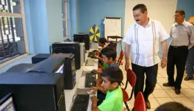 Celebra Internado "Cruz Gálvez" centenario de existencia