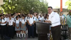 Avanza educación en administración de la Gobernadora Pavlovich: Víctor Guerrero