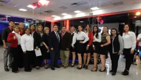 Disfrutan presentación de Versa 2020