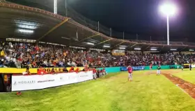 Viven nogalenses La Fiesta del Beisbol