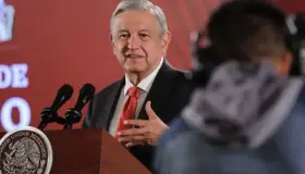 Investigan por depósito de 80 mdp a magistrado suspendido: López Obrador