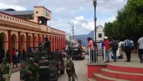 A machetazos, campesinos se llevan a síndico en Chiapas