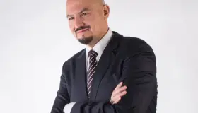 John Milton: “Atrévete a vivirlo”