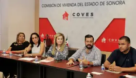 Inicia construcción de viviendas
