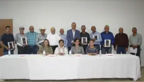 Reconoce Gobernadora a personal de Apoyo y Administrativo en la SEC