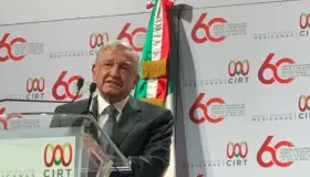 López Obrador garantiza derecho de manifestación y de prensa