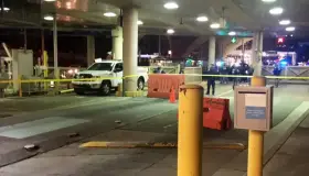 Cierran garita hacia México