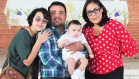 Héctor Luque recibe su Primer Sacramento