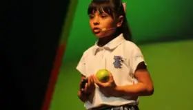 Adhara, la niña mexicana que es más inteligente que Einstein