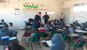 Previenen a jóvenes sobre adicciones