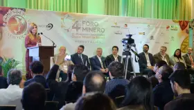 Apoya a comunidades mineras