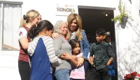 Entrega acciones de vivienda