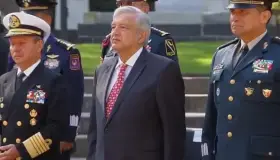 López Obrador conmemora el Día de la Armada de México