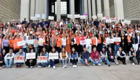 Se unen a favor de las mujeres
