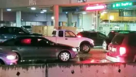 Continúan cierres de carriles en las garitas