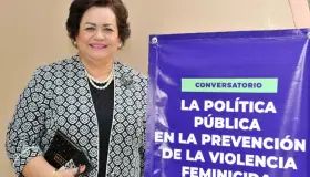 Participa ISM en conversatorio