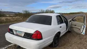 Llevaba a tres indocumentados