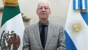 Atrapan a embajador de México en Argentina robando