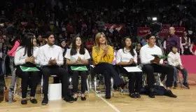 Entrega Gobernadora miles de becas