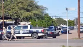 Enfrentamiento entre policías y delincuentes