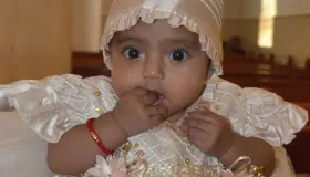 Sofía Isabella, recibe primer sacramento