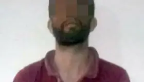 Sorprenden a doce robando cemento