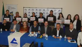 Reconocen a emprendedores