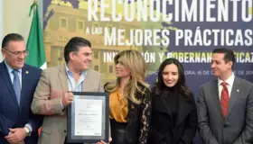 Premian a servidores públicos de Sonora
