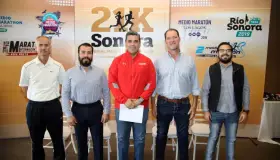 Premian a ganadores de serial de maratón