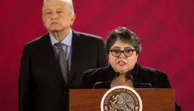 Por ahorro de 200 mmdp al gobierno, Raquel Buenrostro va al SAT