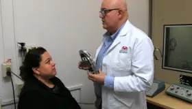 Realizan pruebas de Audiología